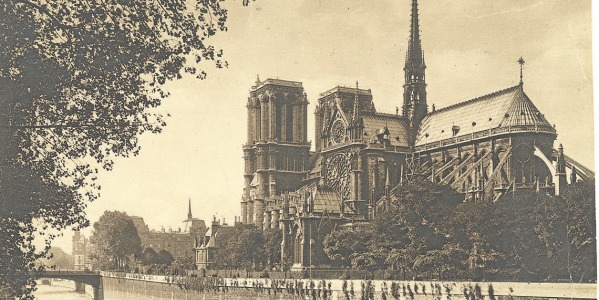 Notre Dame a salvo